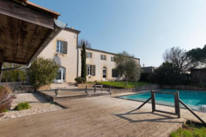 Château Caillivet au cœur d'un vignoble Bio 14 personnes